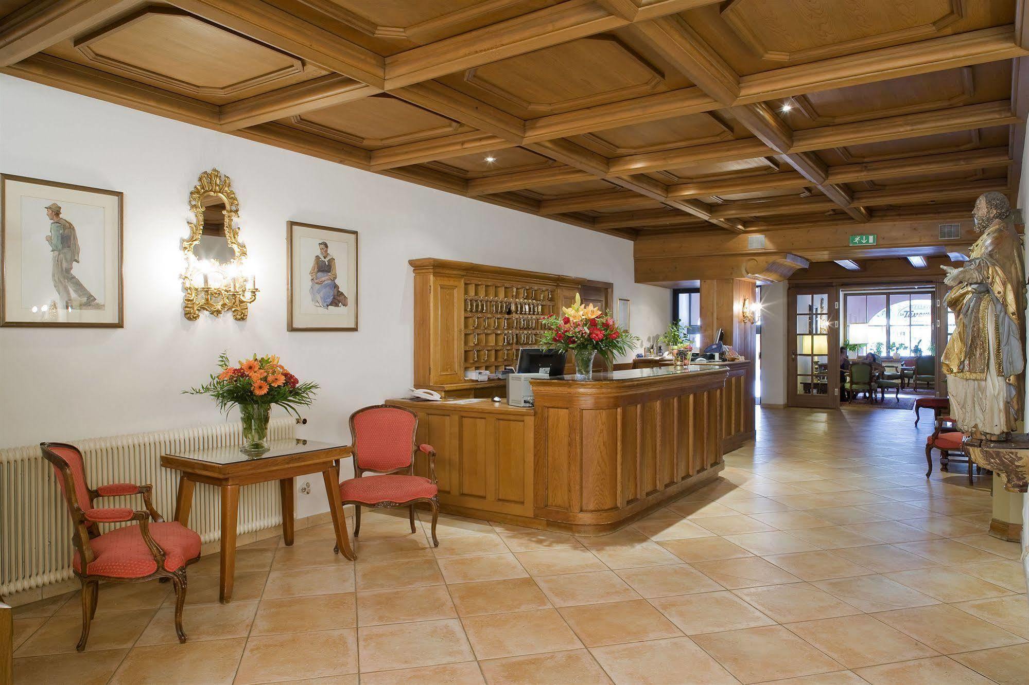 Vergeiner'S Hotel Traube Лиенц Екстериор снимка